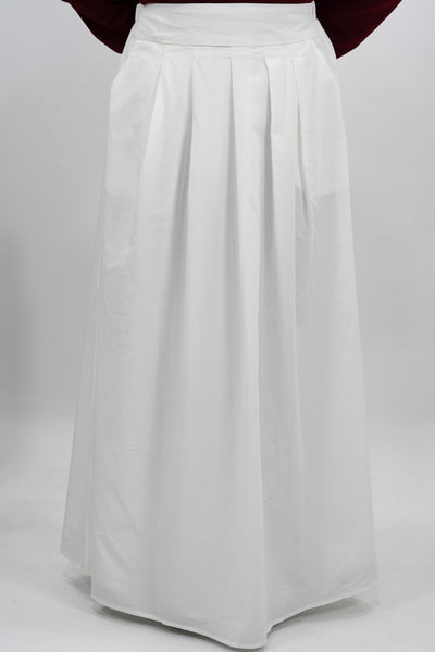 Jupe trapèze en coton Mayla Couture, légère et confortable, idéale pour un look mastour et minimaliste au quotidien.