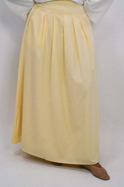 Jupe trapèze en coton Mayla Couture, légère et confortable, idéale pour un look mastour et minimaliste au quotidien.