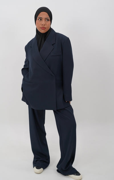 Pantalon loose Mayla Couture, coupe ample et confortable, parfait pour un look minimaliste et mastour au quotidien