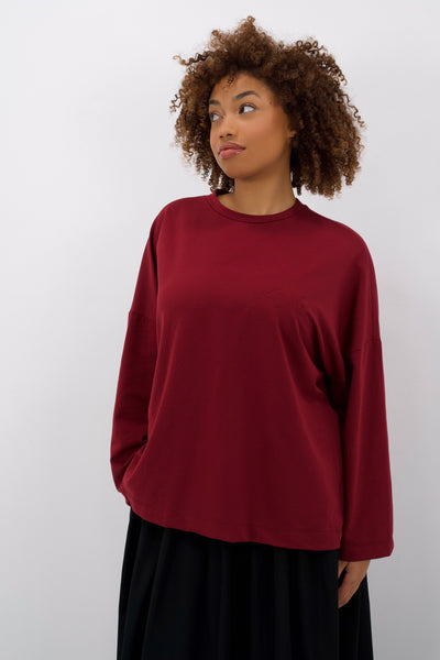 T-shirt basique manches longues, Mayla Couture, coupe droite et confortable, parfait pour un look minimaliste et mastour au quotidien.